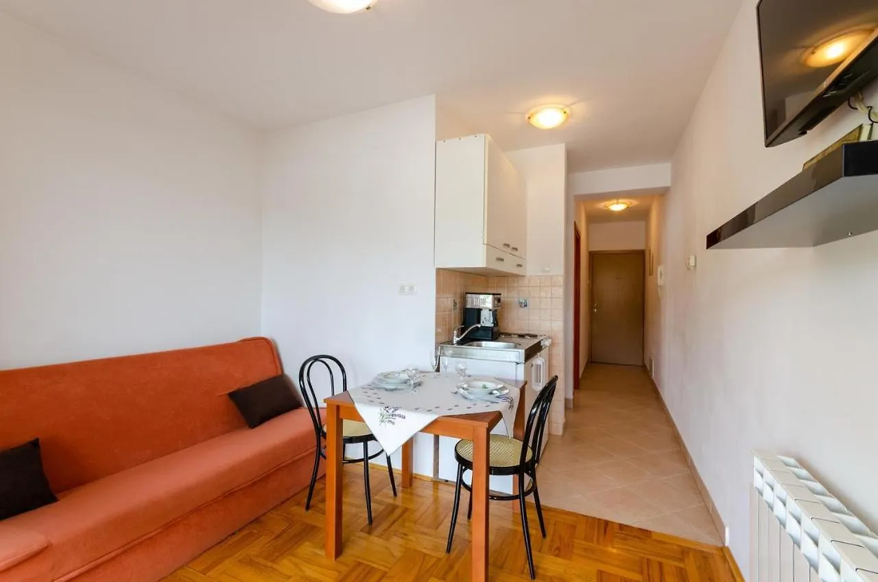 Laura Apartment Crikvenica