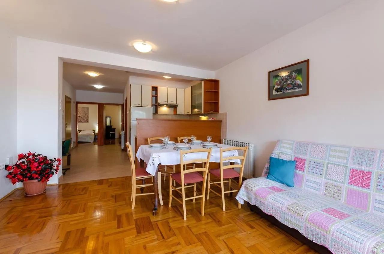 Laura Apartment Crikvenica Croatia