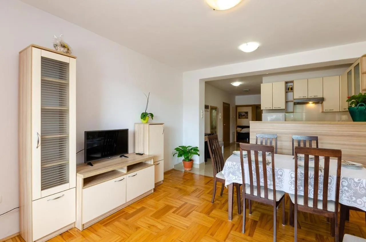 Laura Apartment Crikvenica Croatia