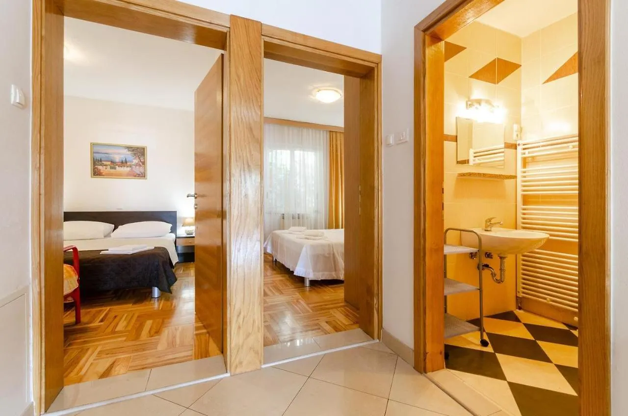 Laura Apartment Crikvenica Croatia