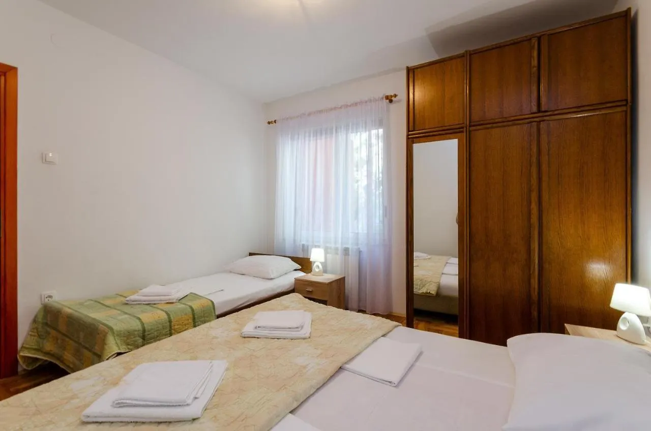 Laura Apartment Crikvenica